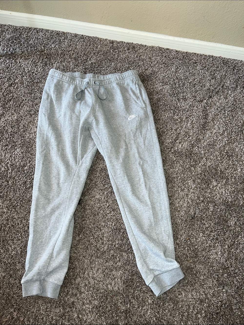 Nike Men’s Light Grey Jogger Sweatpants